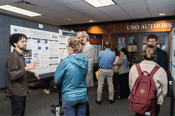 University of New Orleans graduate student Eduardo Turcios shares research as part of the annual Innovate蘑菇视频 symposium held on campus Nov. 14-15. 